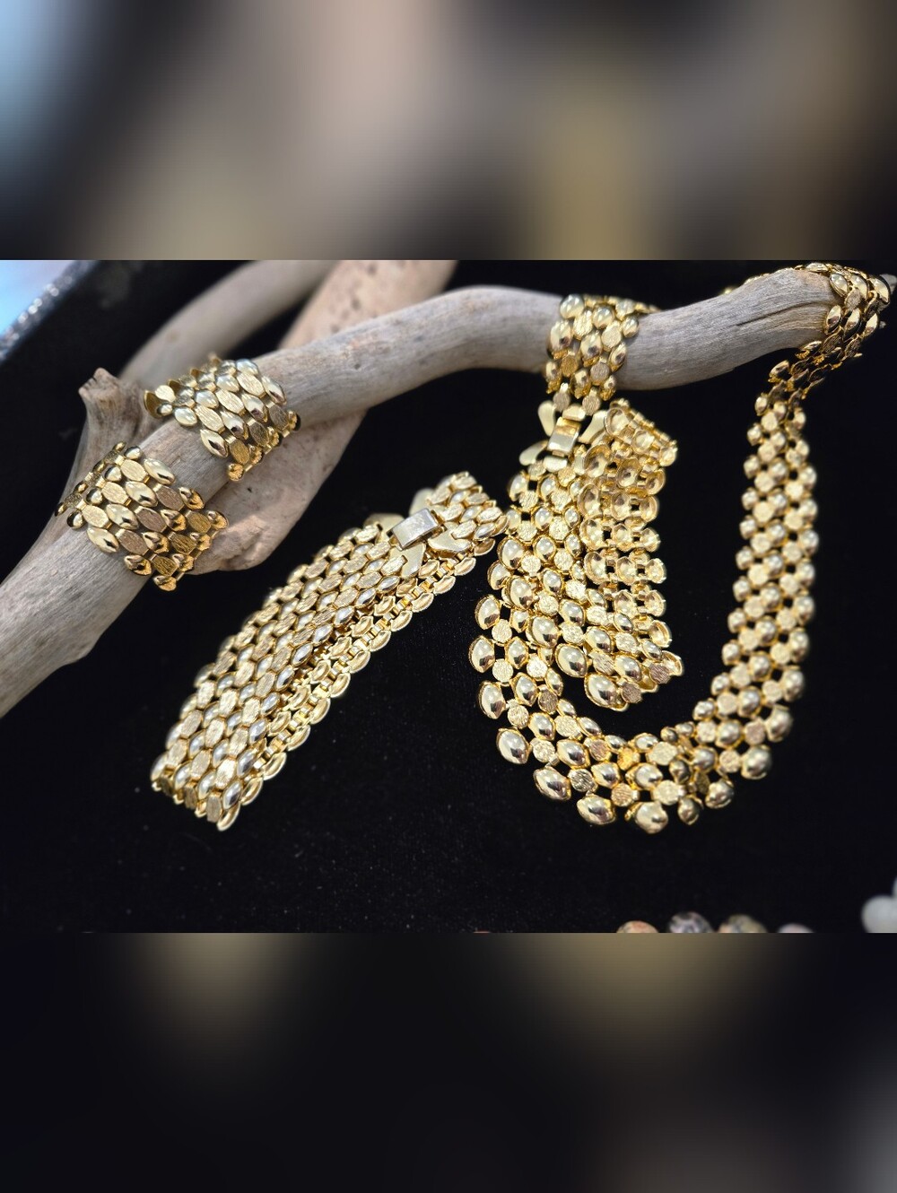 Vintage Gold Tone Multi-Row Women's Necklace, Bracelet And Earring Set